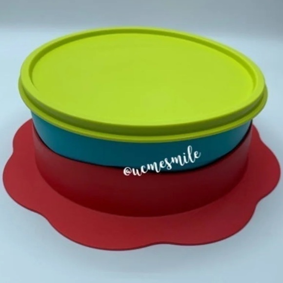 Tupperware Kids Feeding 3-Piece Bowl Set with Suction & Lid - Picture 3 of 7